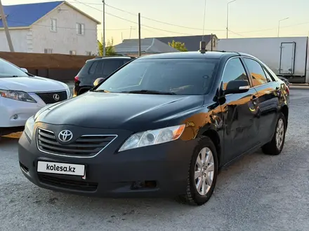 Toyota Camry 2008 года за 2 600 000 тг. в Атырау – фото 2