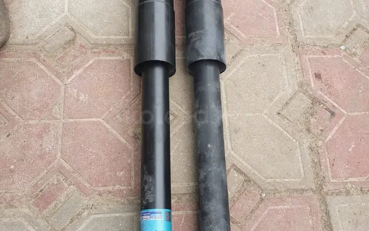 Передние амортизаторы за 3 000 тг. в Алматы