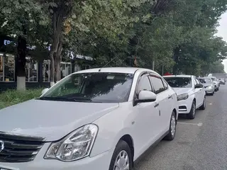 Nissan Almera