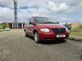 Chrysler Town and Country 2007 года за 3 800 000 тг. в Уральск