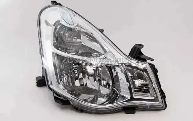 Nisan almera (RUS) 2012 — Фара за 34 000 тг. в Астана