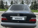 Mercedes-Benz E 280 1993 года за 2 400 000 тг. в Талдыкорган – фото 4