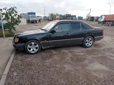 Mercedes-Benz E 230 1991 года за 1 200 000 тг. в Мерке – фото 4