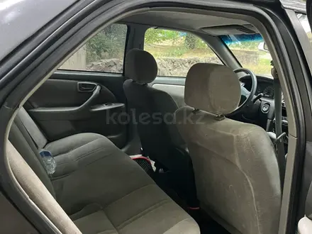 Toyota Camry 2000 года за 2 550 000 тг. в Тараз – фото 7