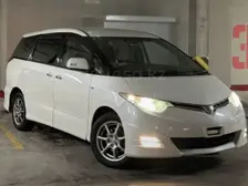Toyota Estima, 2008