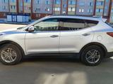 Hyundai Santa Fe 2016 года за 9 500 000 тг. в Петропавловск – фото 3