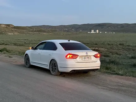 Volkswagen Passat 2013 года за 5 200 000 тг. в Актау – фото 7