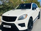 Mercedes-Benz ML 55 AMG 2012 года за 15 000 000 тг. в Алматы