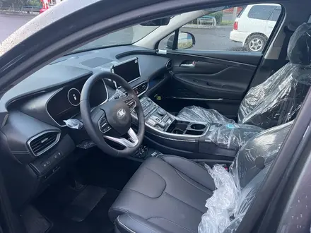 Hyundai Santa Fe 2023 года за 21 000 000 тг. в Актобе – фото 19