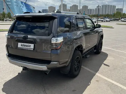 Toyota 4Runner 2018 года за 20 300 000 тг. в Астана – фото 4