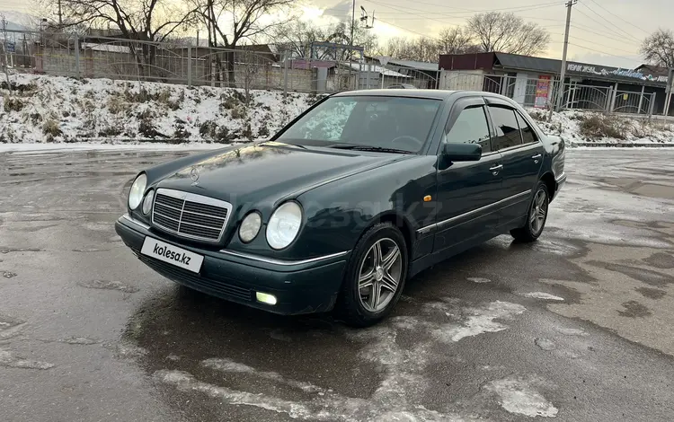 Mercedes-Benz E 230 1997 года за 2 350 000 тг. в Алматы