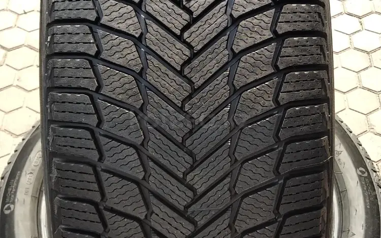 Шины Michelin 255/40/r22 Xice Snow за 220 000 тг. в Алматы