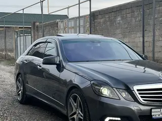 Mercedes-Benz E-Class, 2009