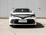 Toyota Camry 2019 года за 13 860 000 тг. в Актау – фото 5