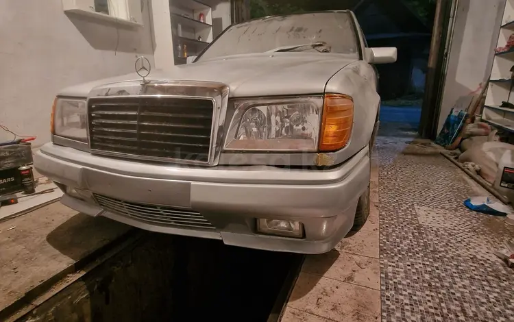 Mercedes-Benz E 230 1990 года за 1 000 000 тг. в Караганда