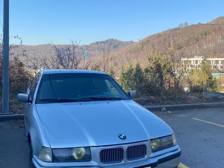 BMW 325 1994 года за 2 200 000 тг. в Алматы – фото 10