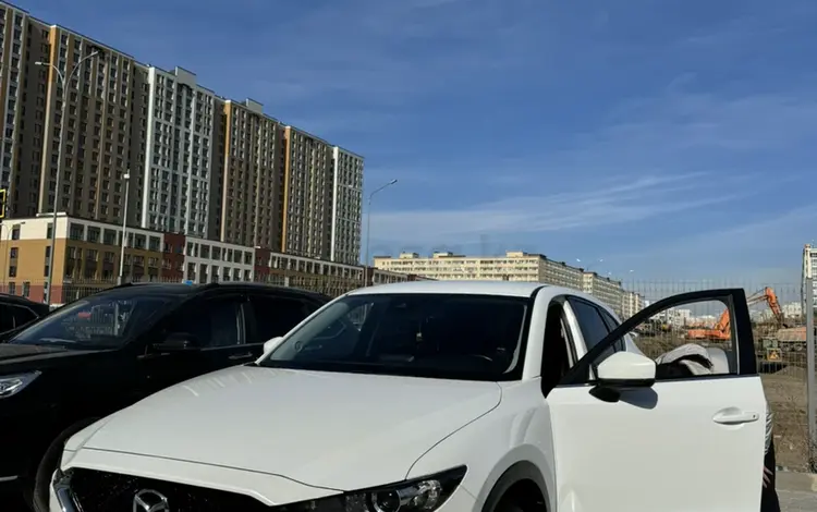 Mazda CX-5 2020 годаfor13 000 000 тг. в Астана