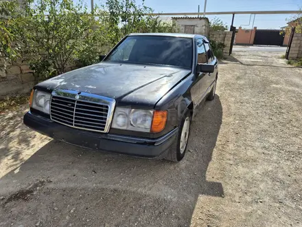 Mercedes-Benz E 260 1992 года за 1 200 000 тг. в Актау