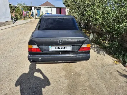 Mercedes-Benz E 260 1992 года за 1 200 000 тг. в Актау – фото 7