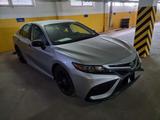 Toyota Camry 2020 года за 15 850 000 тг. в Астана