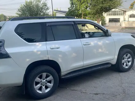 Toyota Land Cruiser Prado 2017 года за 18 500 000 тг. в Шымкент – фото 3