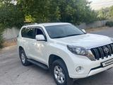 Toyota Land Cruiser Prado 2017 годаүшін18 500 000 тг. в Шымкент – фото 2