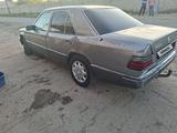 Mercedes-Benz E 230 1992 годаүшін650 000 тг. в Шаульдер – фото 5