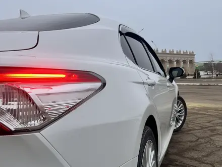 Toyota Camry 2018 года за 11 500 000 тг. в Уральск – фото 11