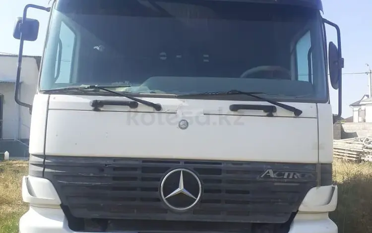 Mercedes-Benz  Actros 2000 годаүшін5 000 000 тг. в Тараз