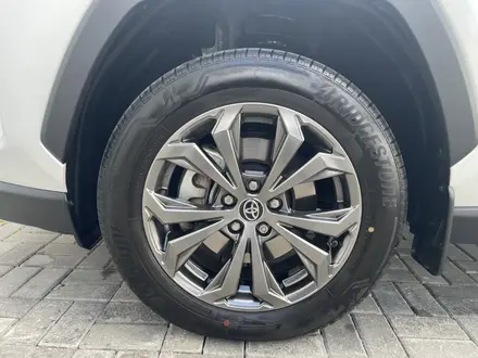 Toyota RAV4 2025 года за 19 500 000 тг. в Кокшетау – фото 14