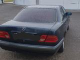 Mercedes-Benz E 200 1997 года за 2 150 000 тг. в Астана – фото 5