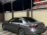 Mercedes-Benz E 200 2021 года за 21 000 000 тг. в Шымкент – фото 4