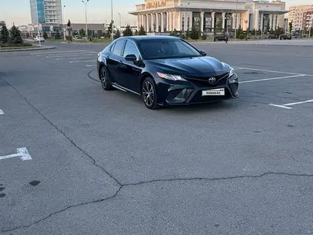 Toyota Camry 2019 года за 13 700 000 тг. в Алматы – фото 8