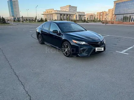 Toyota Camry 2019 года за 13 700 000 тг. в Алматы – фото 12