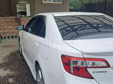 Toyota Camry 2013 года за 8 000 000 тг. в Алматы – фото 12