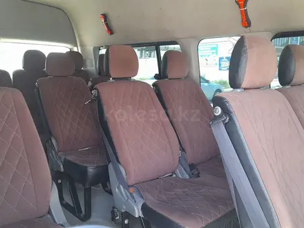 Toyota Hiace 2008 года за 8 000 000 тг. в Актау – фото 7