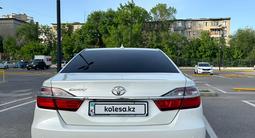 Toyota Camry 2018 года за 13 800 000 тг. в Алматы – фото 4