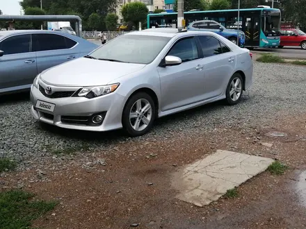 Toyota Camry 2013 года за 5 200 000 тг. в Уральск – фото 4