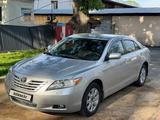 Toyota Camry 2007 года за 6 700 000 тг. в Алматы – фото 2