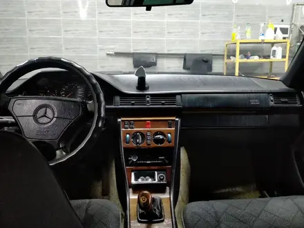 Mercedes-Benz E 280 1994 года за 2 100 000 тг. в Кызылорда – фото 11