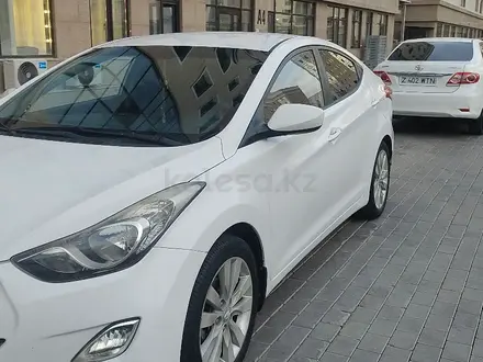 Hyundai Elantra 2012 года за 6 000 000 тг. в Астана – фото 3