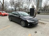 Hyundai Elantra 2020 года за 6 500 000 тг. в Актобе