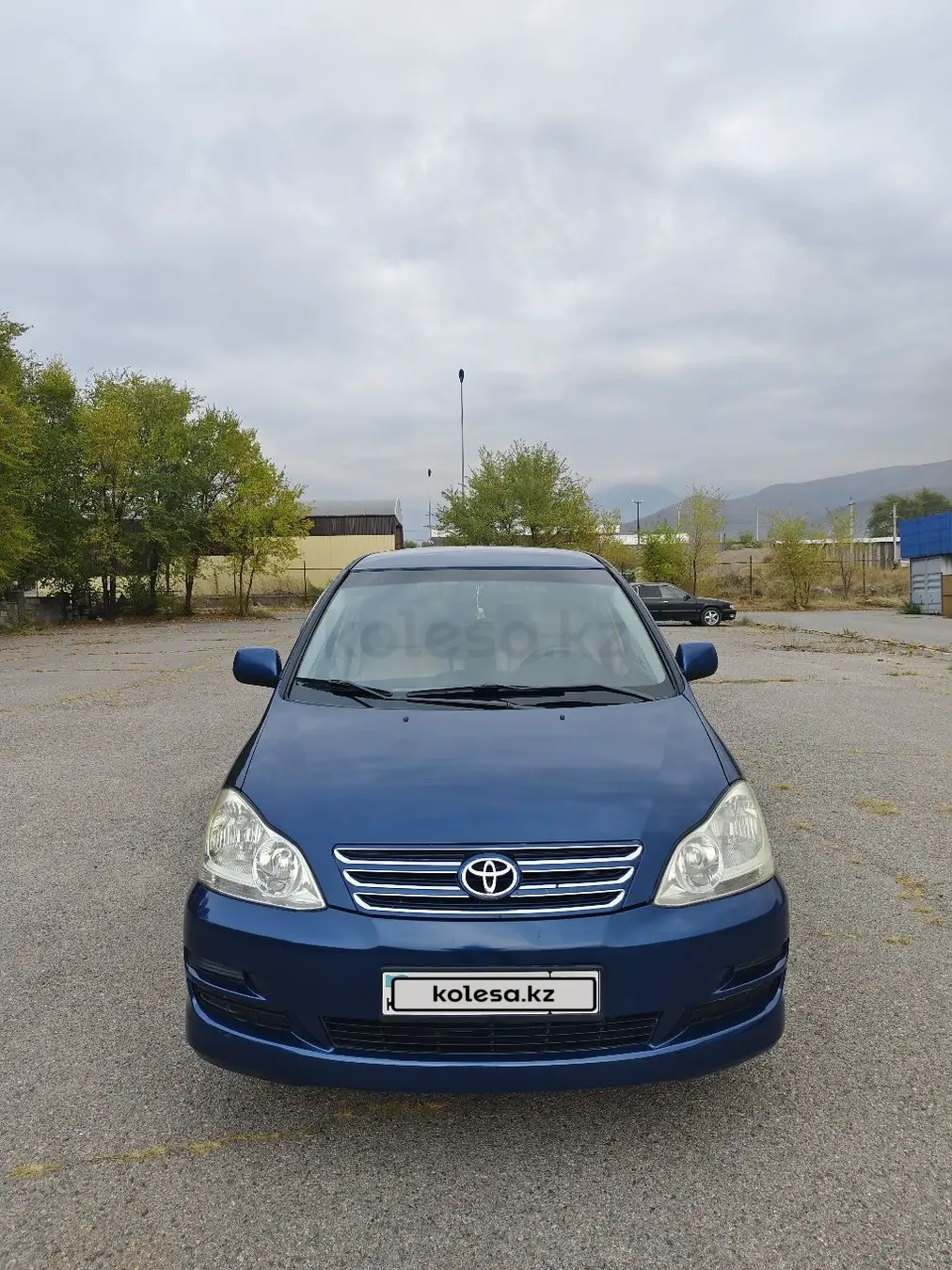 Toyota Ipsum, 2004