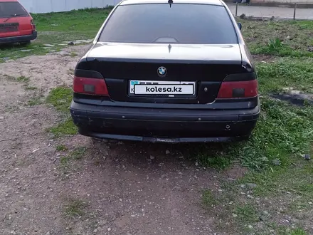 BMW 523 1996 года за 2 800 000 тг. в Алматы