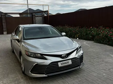 Toyota Camry 2023 года за 13 600 000 тг. в Алматы – фото 6