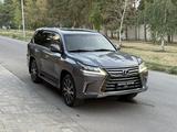 Lexus LX 570 2018 года за 43 800 000 тг. в Алматы – фото 2