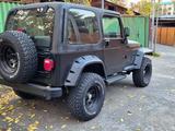 Jeep Wrangler 2002 годаүшін9 650 000 тг. в Алматы – фото 5