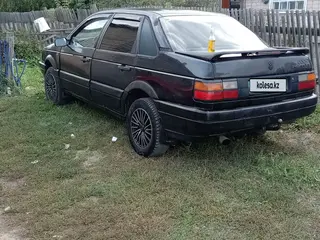 Volkswagen Passat, 1989