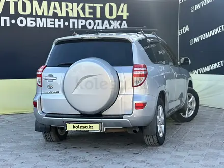 Toyota RAV4 2010 года за 7 550 000 тг. в Актобе – фото 25