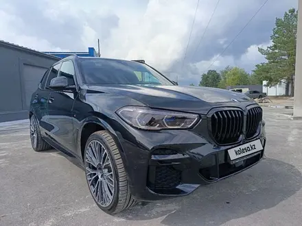 BMW X5 2022 года за 49 000 000 тг. в Костанай – фото 18